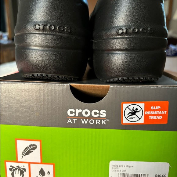Crocs At Work - Picture 9 of 12